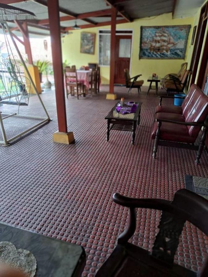 Wisma & Kantin Amanda Mojokerto Kültér fotó